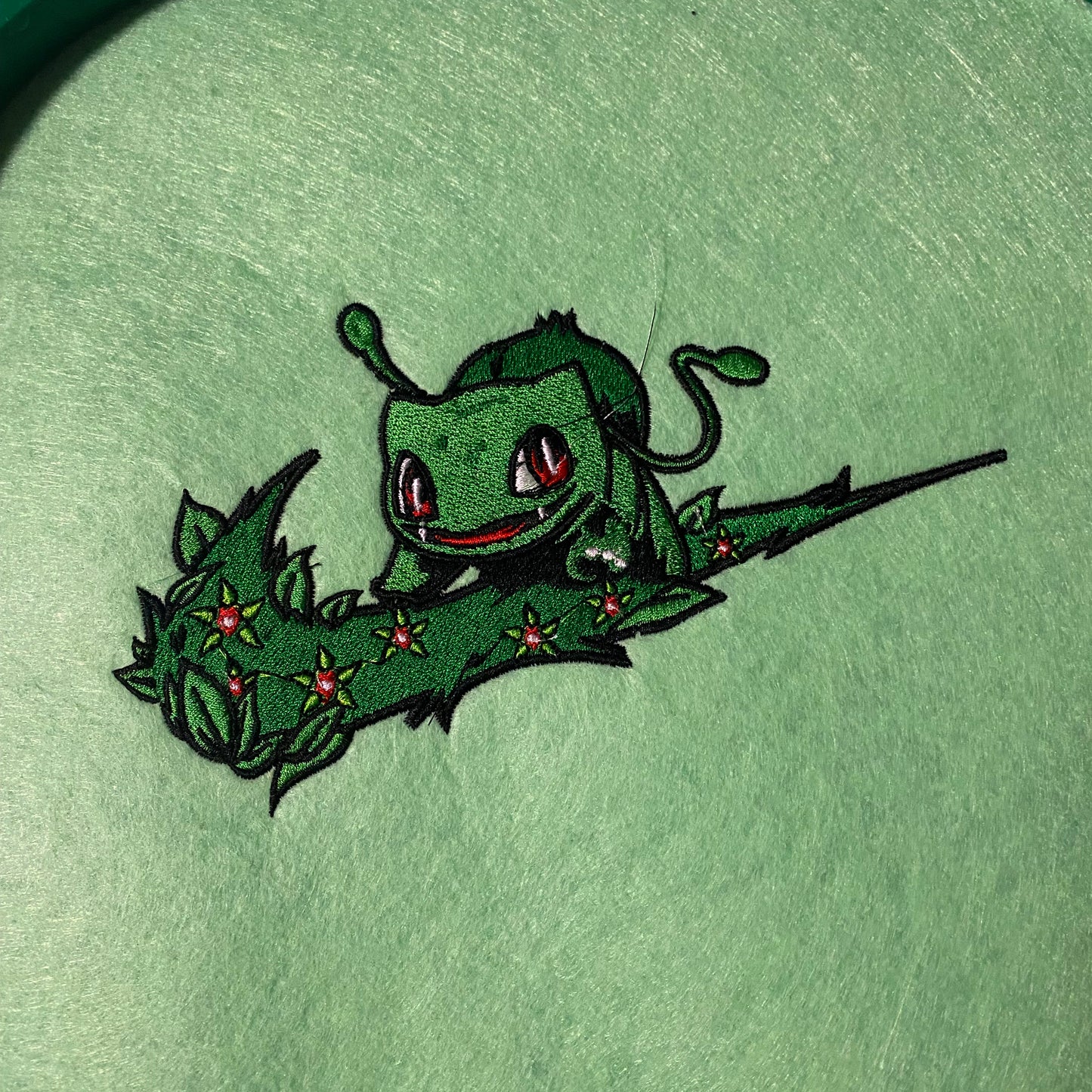 LIMITED Ivysaur X EMBROIDERED Gym HOODIE